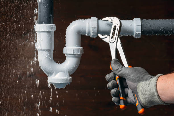 Professional Drain Cleaning technician working in Holbrook, PA